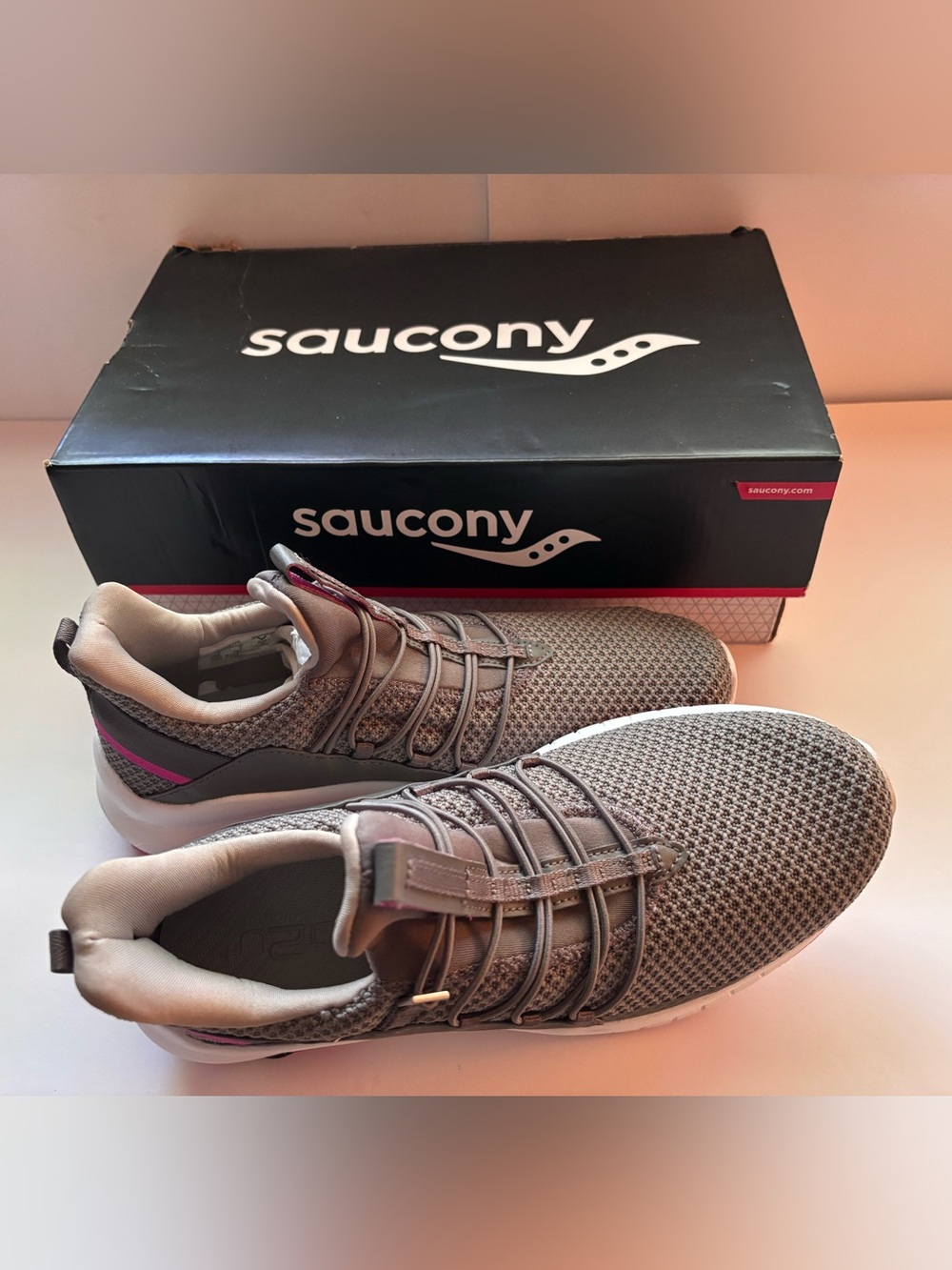 Saucony Women's Stretch & Go Glide Running Shoes Grey Pink Size 8 EUC - Picture 7 of 7